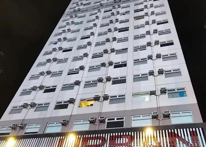 Alrbnb Mandaluyong - By Jam Es Manila
